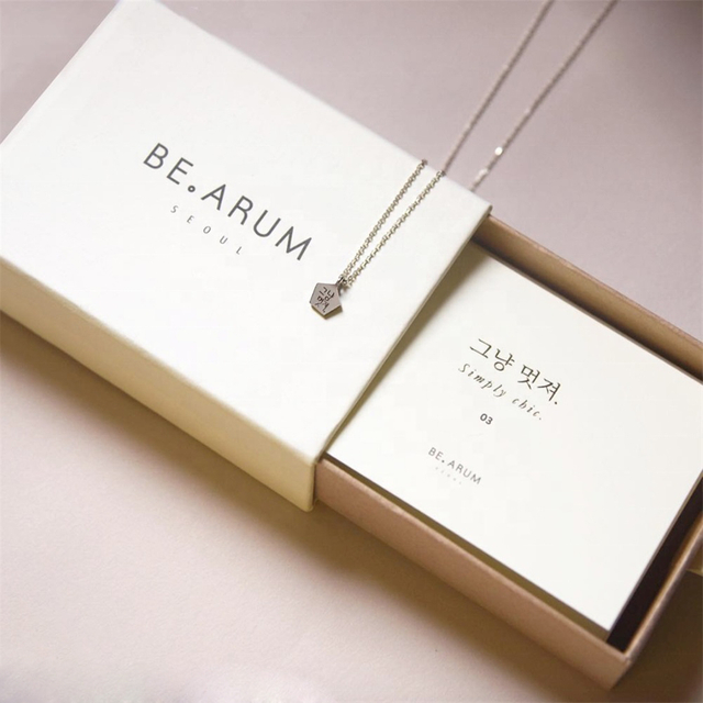 Proveedor de cajas de papel de joyería de cartón blanco personalizado de China