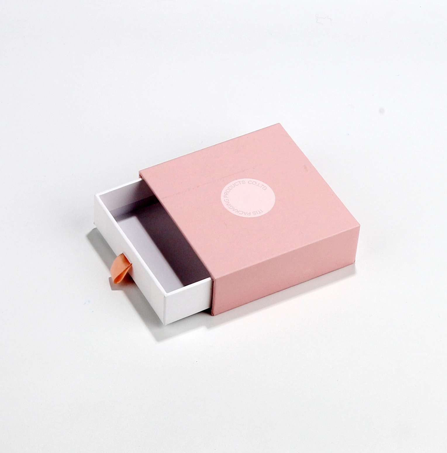 Las mejores cajas de suscripción de joyería en 2025